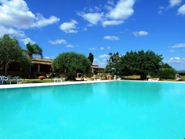 Agriturismo Masseria Sant' Elia อาเรเนลลา ภายนอก รูปภาพ
